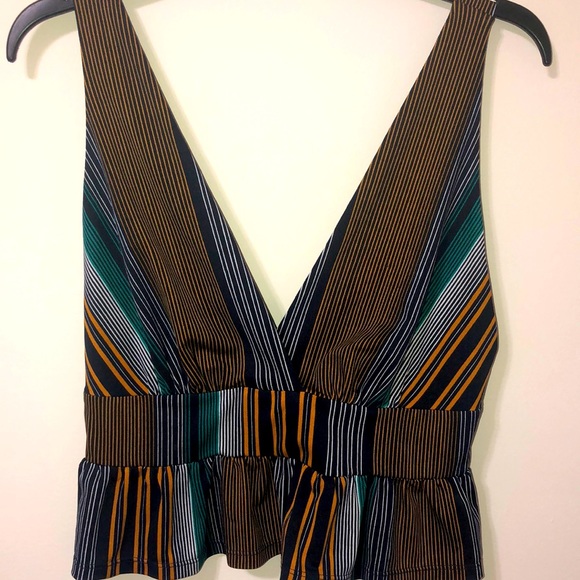 Striped Peplum Type Top, Size: M - Picture 2 of 5